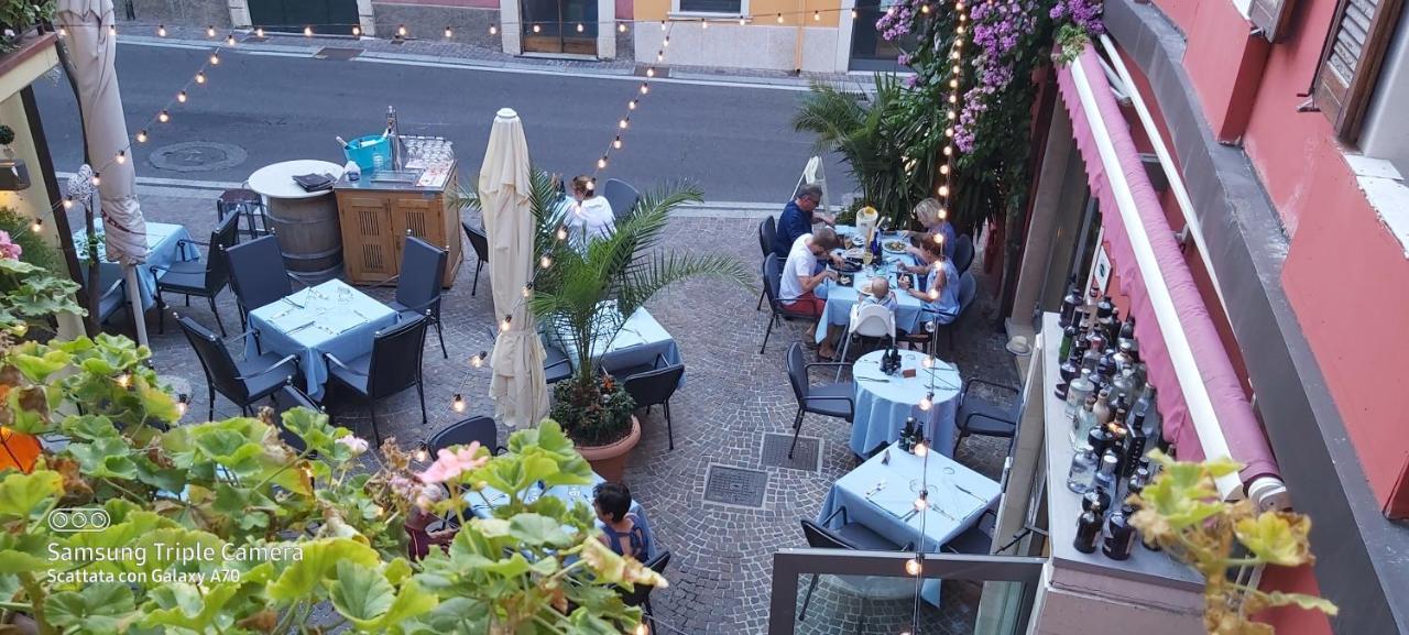 Hotel Danieli La Castellana Lago Di Garda เบรนโซเน ซูล การ์ดา ภายนอก รูปภาพ