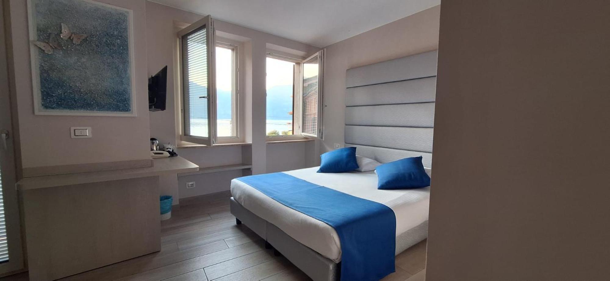 Hotel Danieli La Castellana Lago Di Garda เบรนโซเน ซูล การ์ดา ภายนอก รูปภาพ